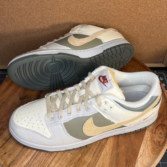 Nike 
Dunk
NWOT - Picture 6 of 13